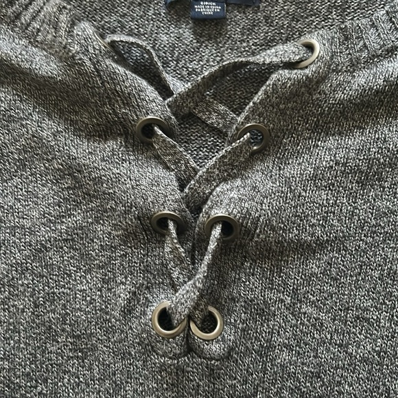 American Eagle Sweater Size S - Picture 3 of 4